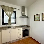 Lau Haizeta Beach Villa